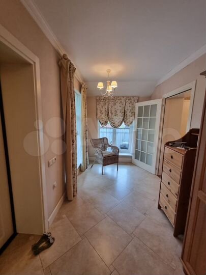 Дом 313 м² на участке 7,8 сот.