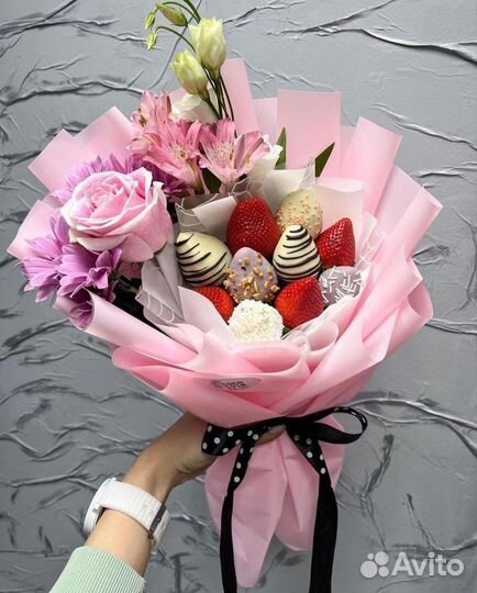 Нежные Букеты из клубники в шоколаде