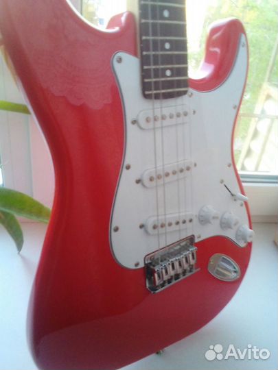 Электрогитара Fender squier MM Stratocaster Red