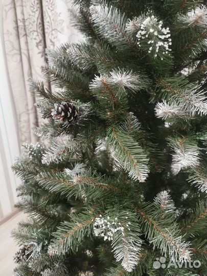 Елка искусственная