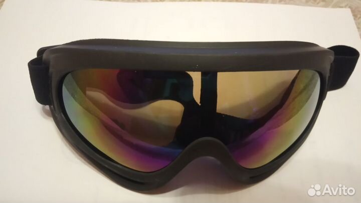 Горнолыжные очки