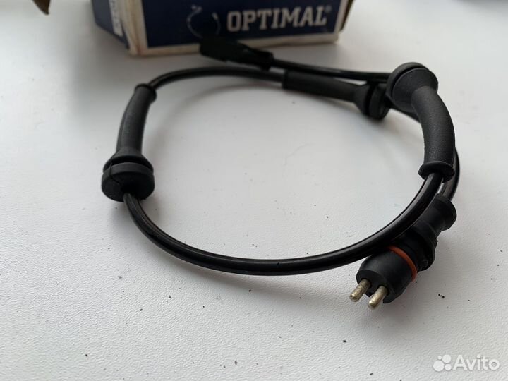 Датчик ABS пер megane II