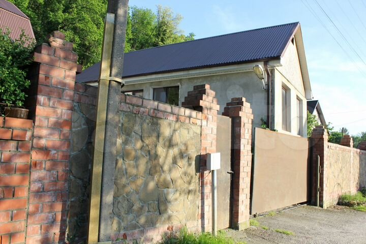 Дом 178 м² на участке 6 сот.