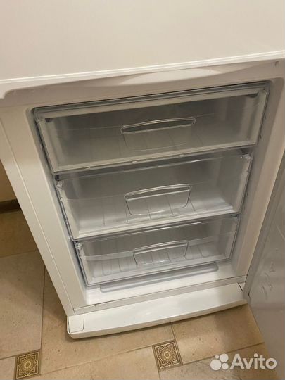 Бу холодильник Indesit