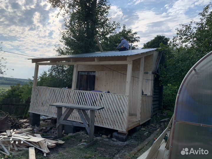 Бригада строителей