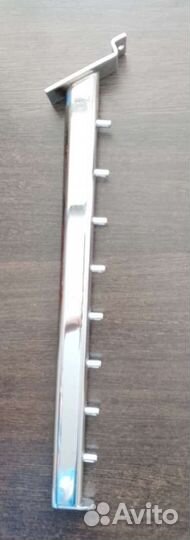 Кронштейн для одежды настенный