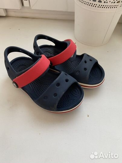 Сандали crocs c6
