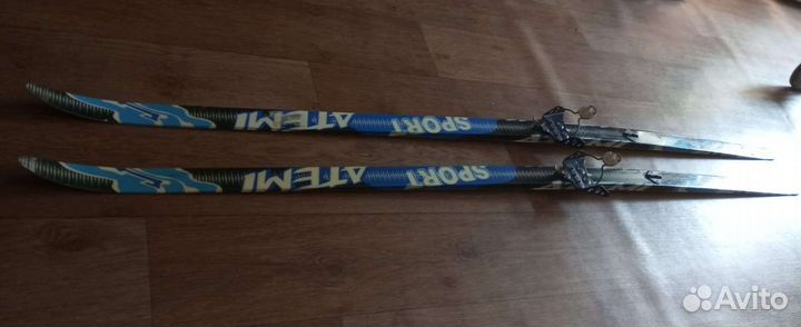 Беговые лыжи