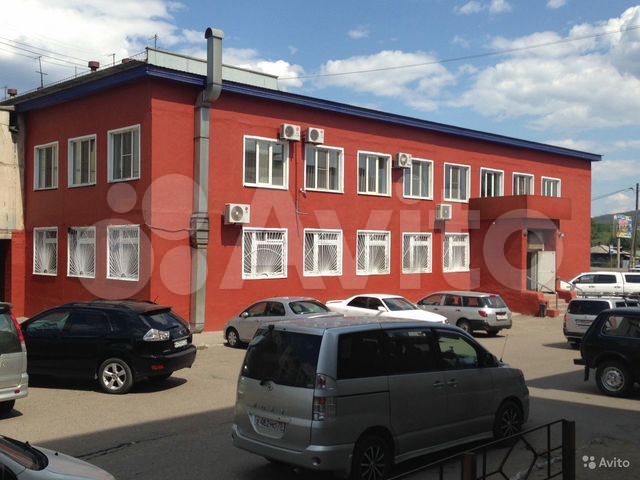 Здание, 1600 м²