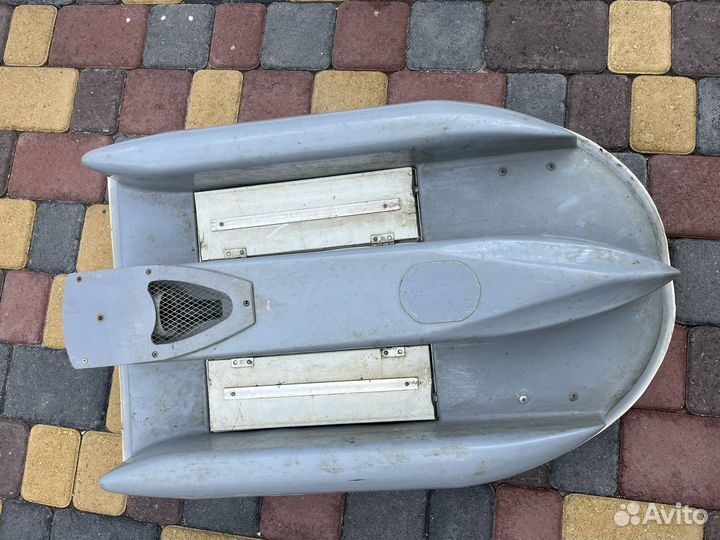 Прикормочный кораблик
