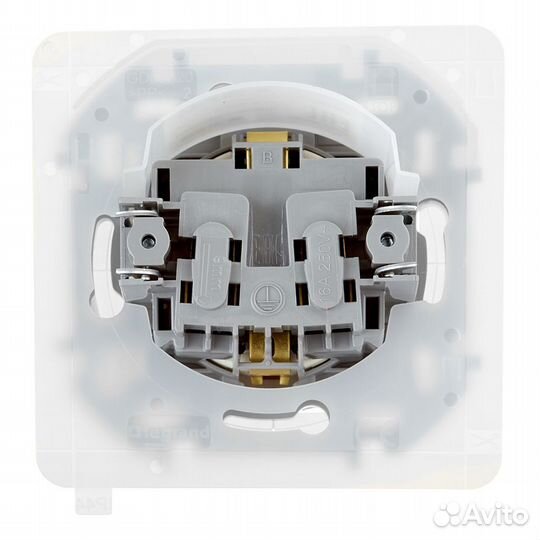 Розетка 673741 скрытая установка слоновая кость с