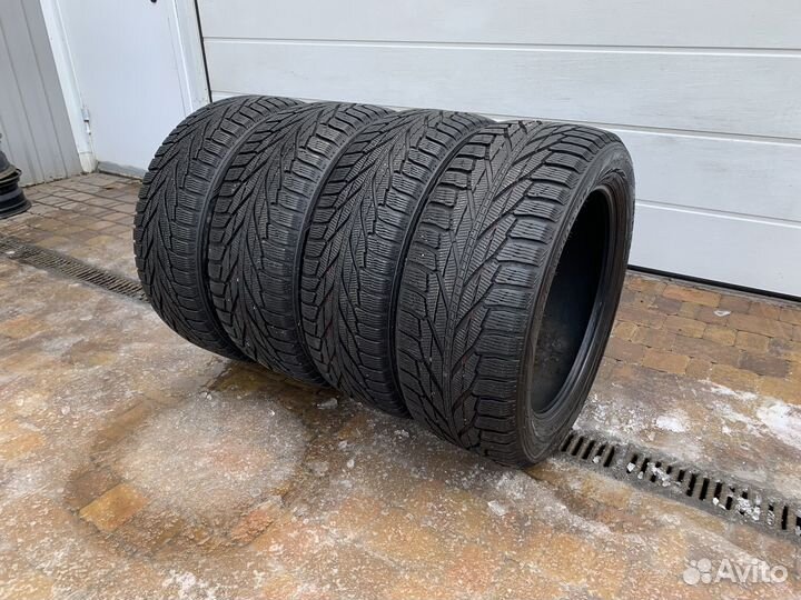 Nokian Tyres Hakkapeliitta R2 SUV 235/55 R19 107R