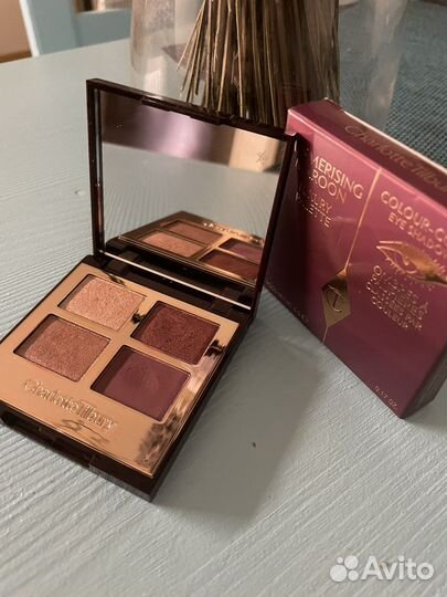 Палитра теней Charlotte Tilbury Mesmerising Maroon