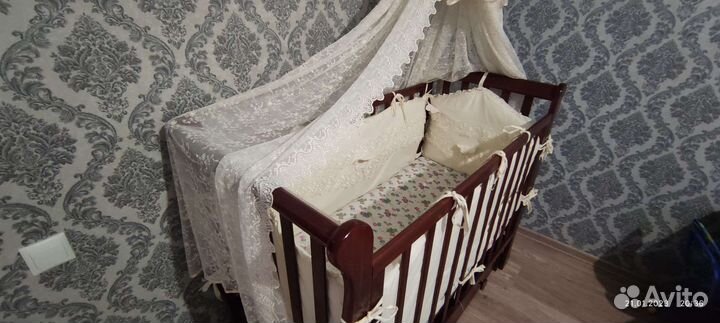 Кровать с балдахином