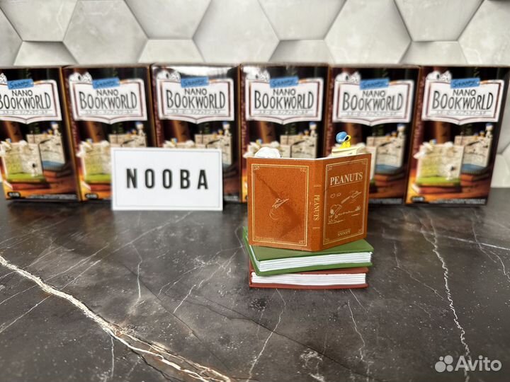 Snoopy Book (Набор фигурок)