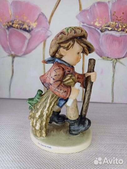 Статуэтка Goebel M.I.Hummel