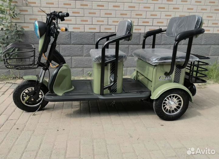 Трицикл двухместный новый