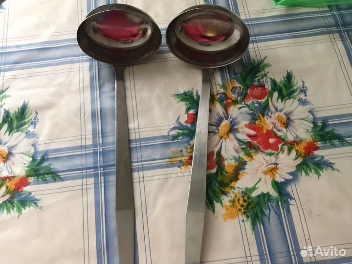 Столовые приборы