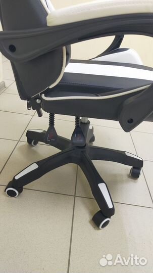 Геймерское кресло