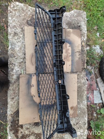 Решетка бампера mazda 3