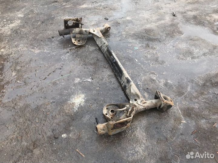 Балка подвески задняя Chery Indis S18D SQR473F