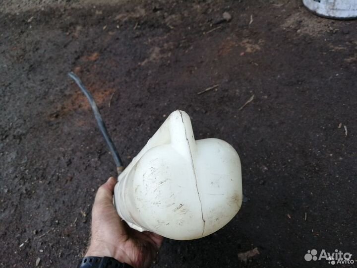 Расширительный бачок Mitsubishi Airtrek Outlander