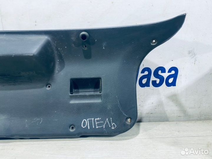 Обшивка двери багажника Opel Astra F 1991-1998