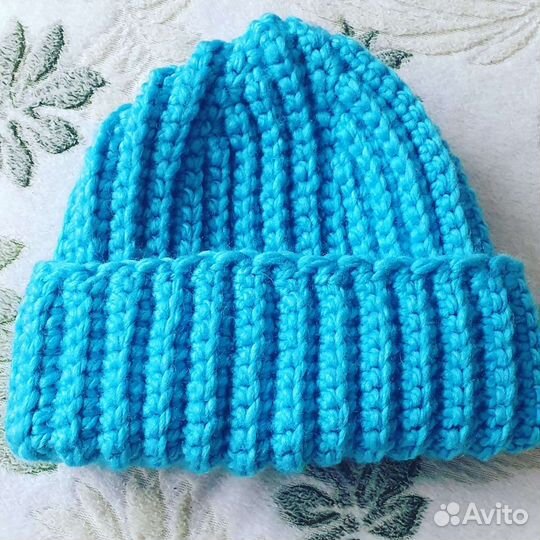 Шапки женские вязаные новые