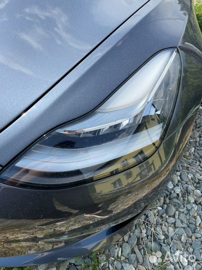 Блоки фары Tesla Model 3