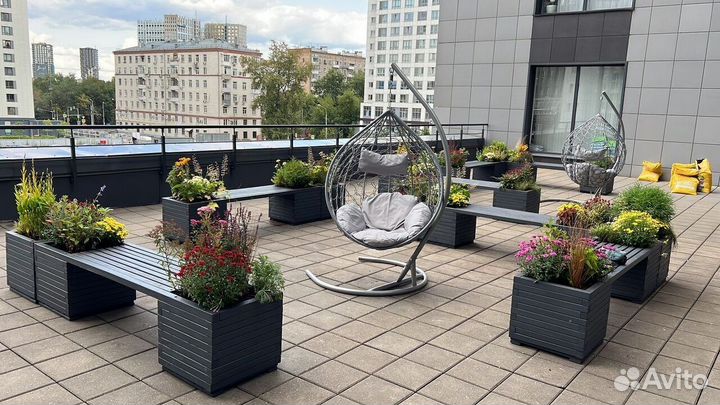 Скамейка-кашпо крашенное из лиственницы