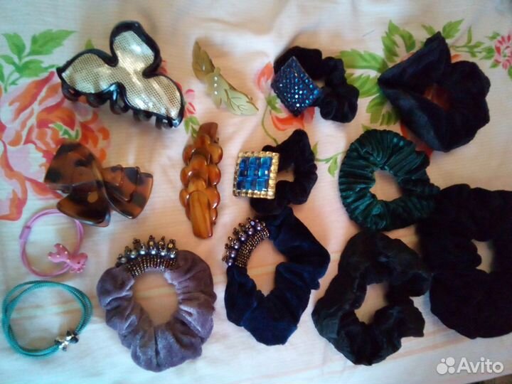 Бижутерия Заколки Серьги Кольца и тд
