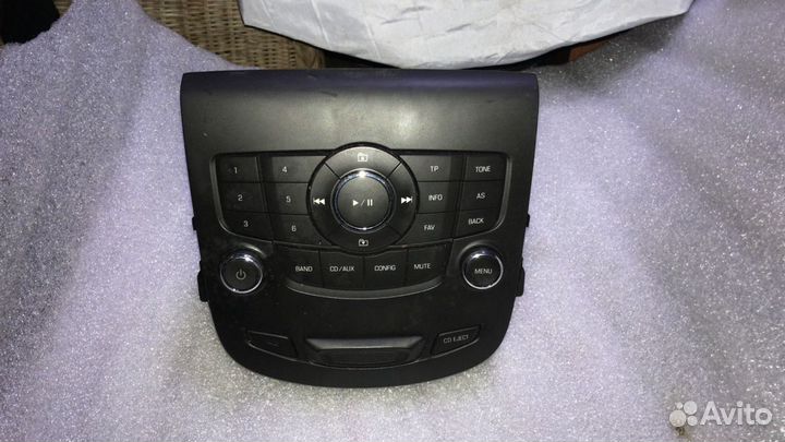 Панель управления магнитолой Шевроле Орландо