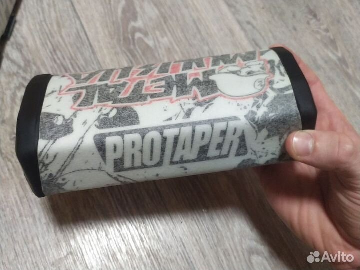 Подушка на руль 28 PtoTaper/Metall Mulisha черные