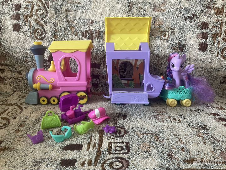 My Little Pony принцессы, аликорны