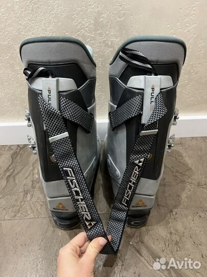 Горнолыжные ботинки fisher