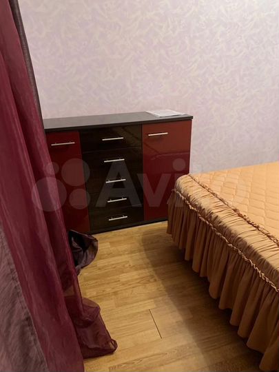 3-к. квартира, 90 м², 3/9 эт.