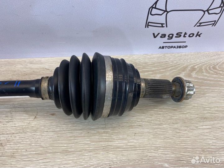 Привод передний передний Audi Q7 4L 3.0 CGW 2011