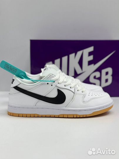 Кроссовки Nike dunk белые 1