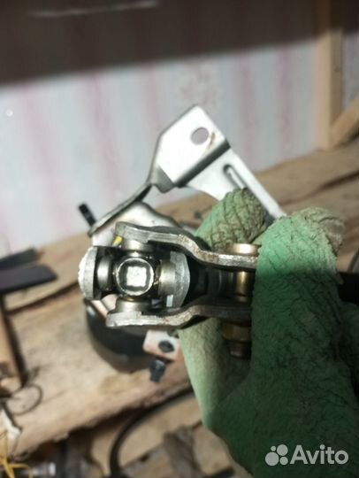 Рулевая колонка на Ниссан Альмера классик