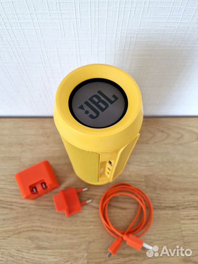 Колонка JBL Charge 2+ Yellow батарея под замену