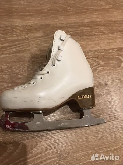 Фигурные коньки edea