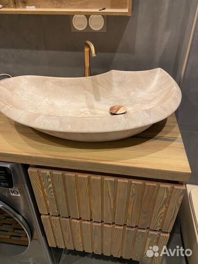 Тумба для ванной подвесная из лиственницы