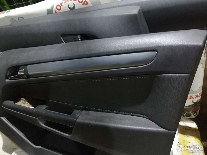 Обивка дверей кожа Opel Astra H, седан, Cosmo