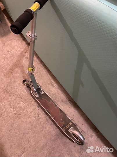 Самокат razor a4