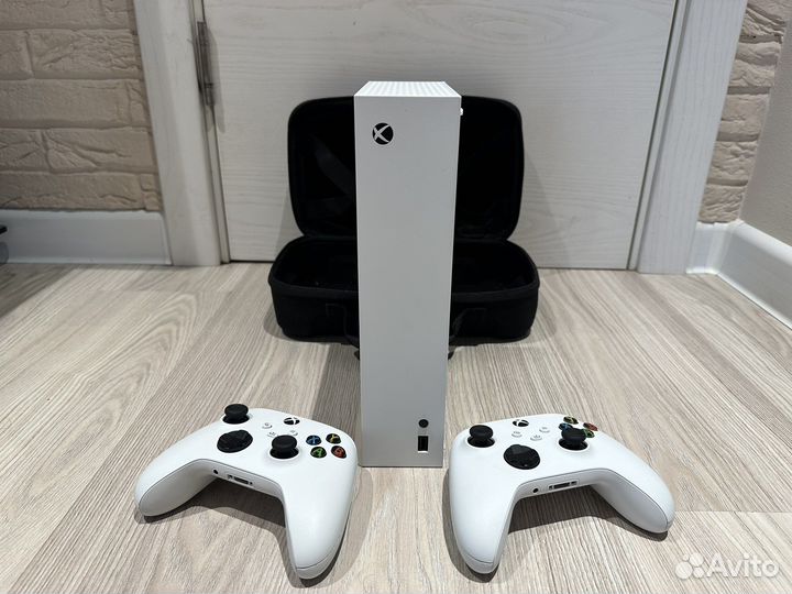 Игровая приставка xbox series s