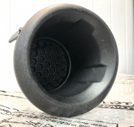 Заглушка бампера передняя Toyota Land Cruiser