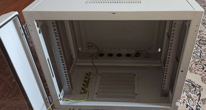 Настенные шкафы zpas SW