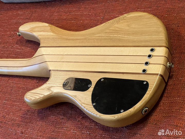 Бас-гитара Ashtone ABT-404