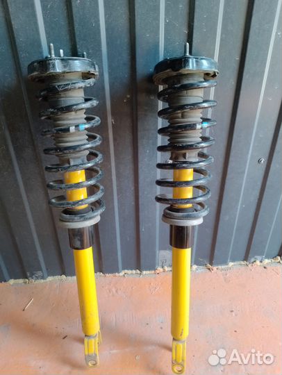 Продам стойки в сборе