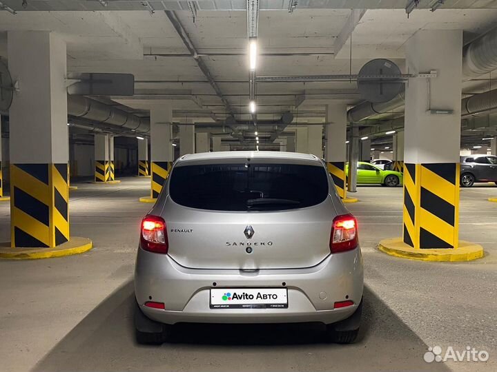 Renault Sandero 1.6 AMT, 2015, 160 000 км